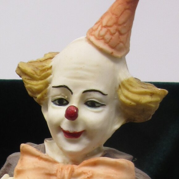 Vintage Circus Clown 10-1/2" Tall x 4-3/4" Wide - Picture 2 of 7